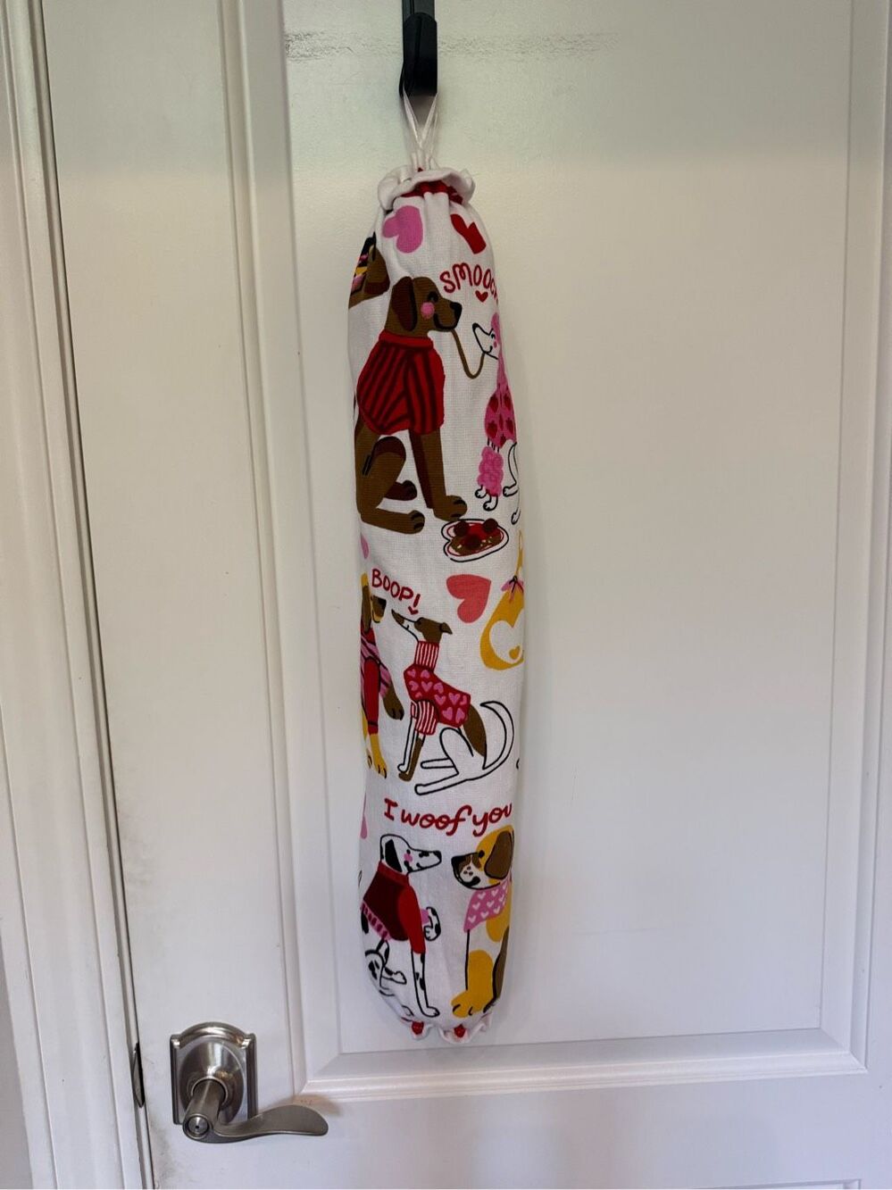 Handmade Plastic Bag Holder-I love you (dogs)